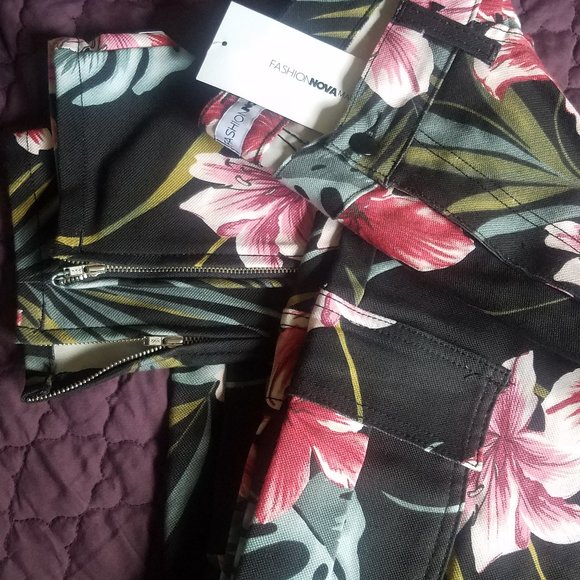 Black Jeans with Floral Print and Zippered Inseam - Picture 1 of 5